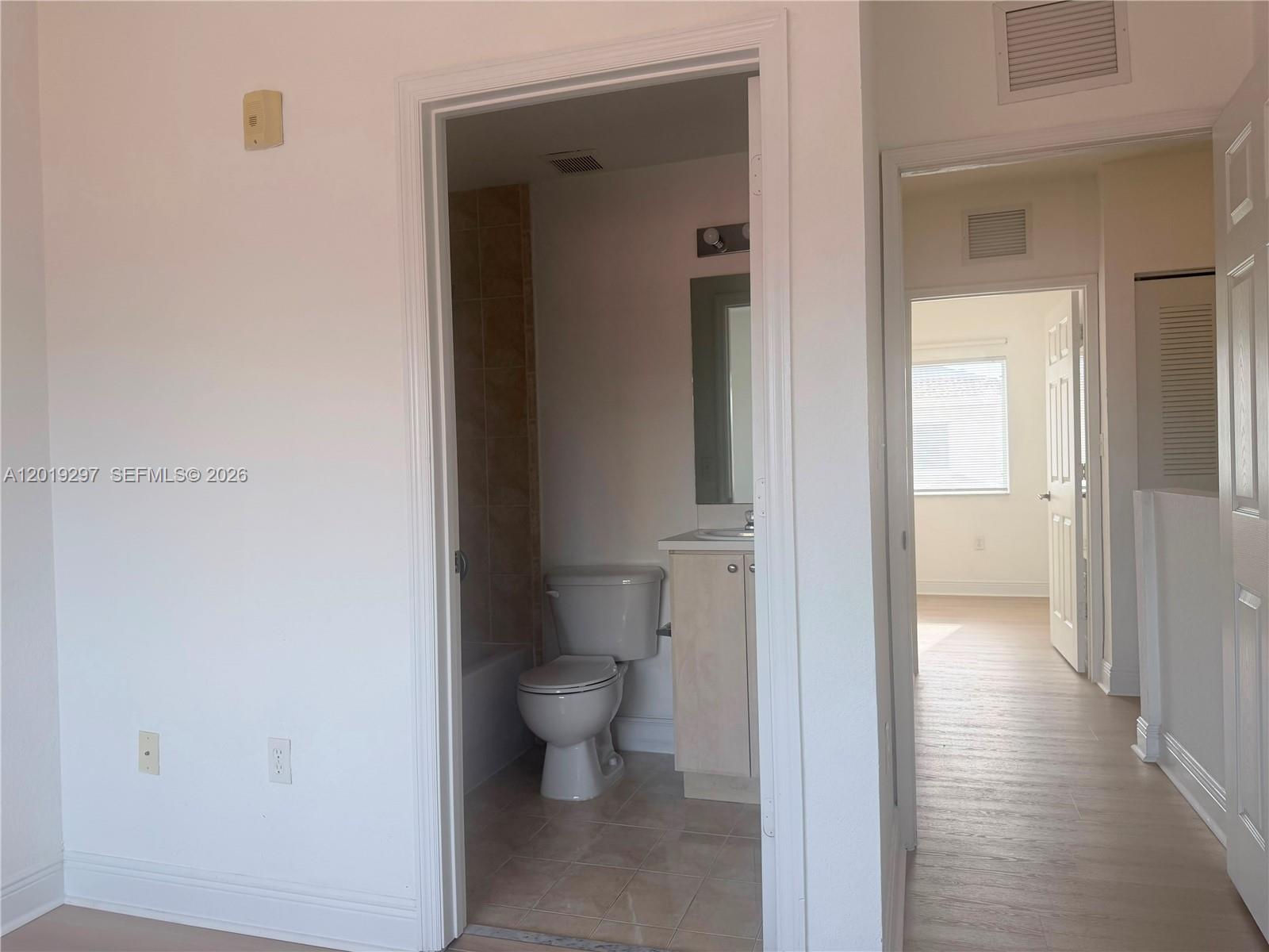 7989 Nw 8th Street 107d Property Photo 6