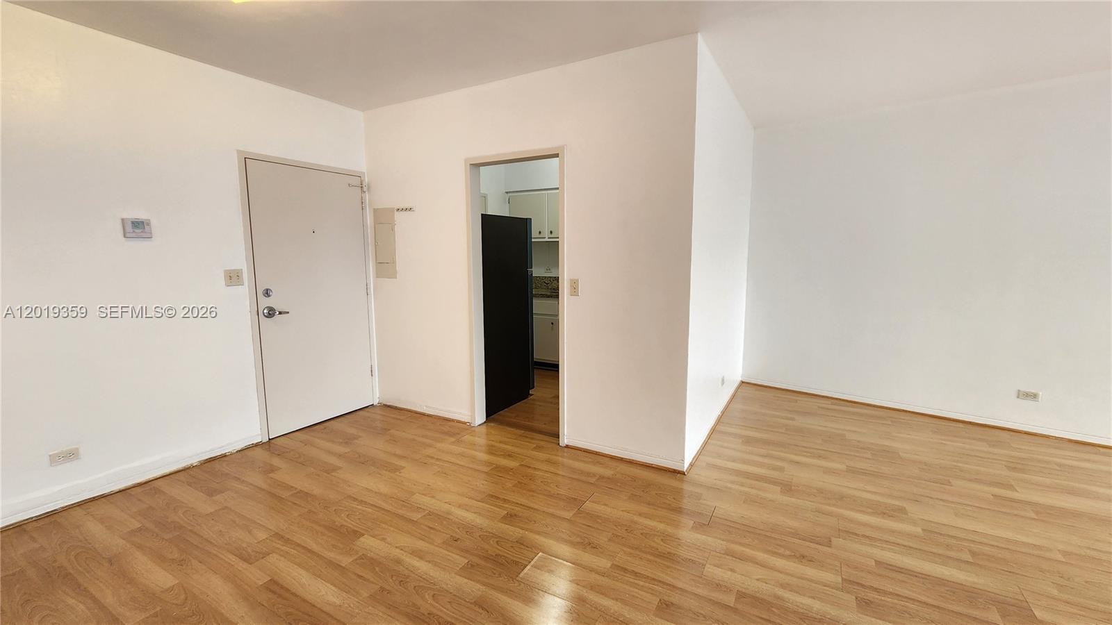 7441 Wayne 8-o Property Photo 3