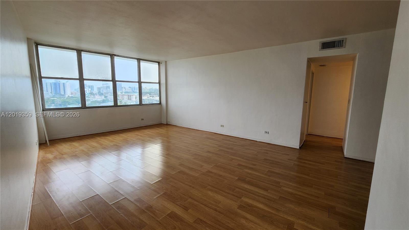 7441 Wayne 8-o Property Photo 6