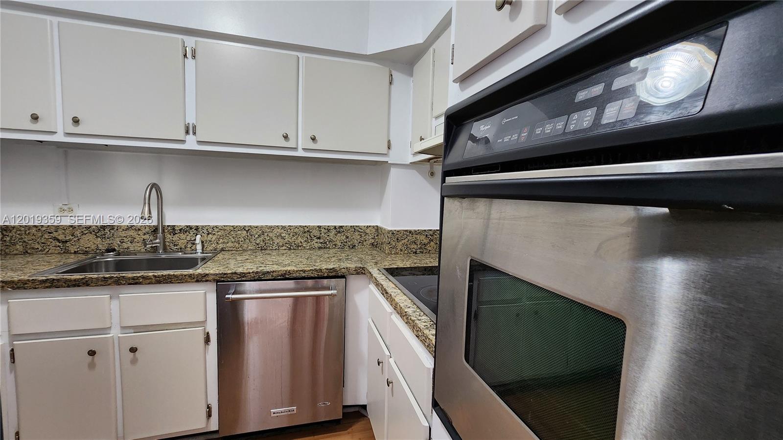 7441 Wayne 8-o Property Photo 14