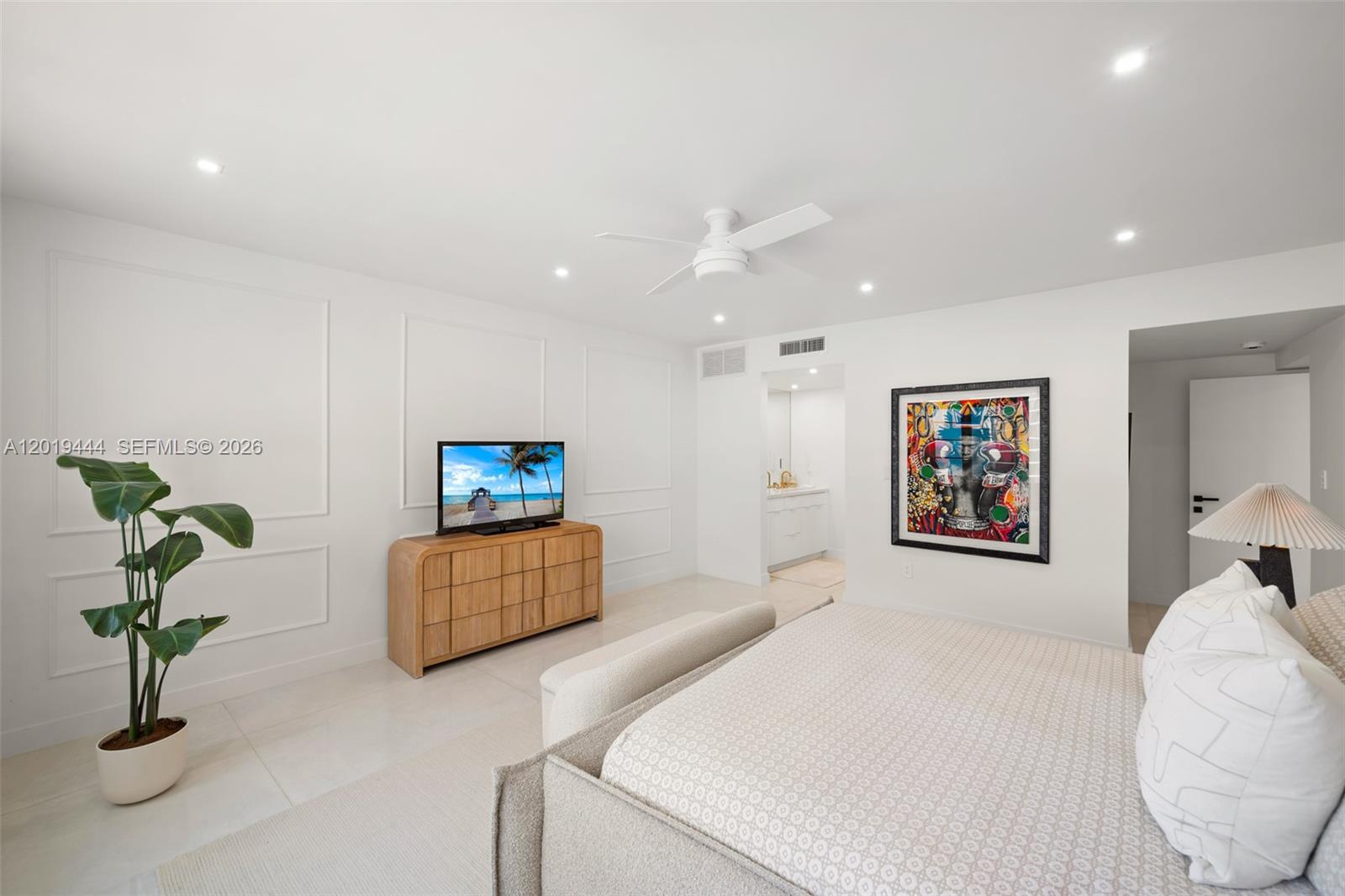 5255 Collins Avenue 8f Property Photo 19