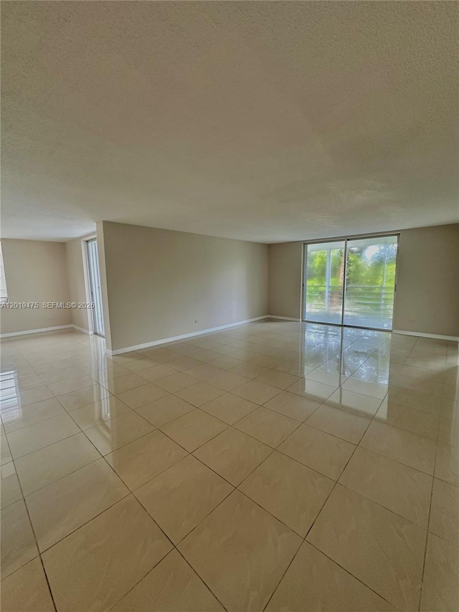 443 Ne 195th Street 345 Property Photo 13