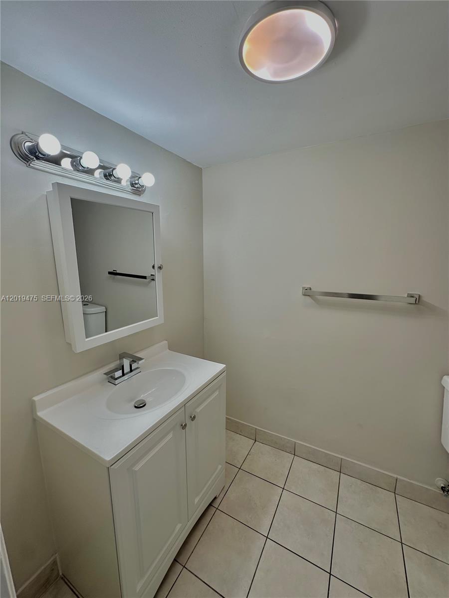 443 Ne 195th Street 345 Property Photo 17