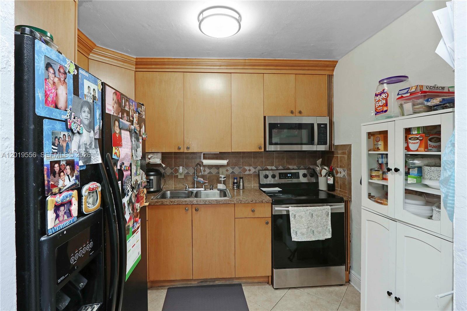 1275 W 35th Street 45b Property Photo 2