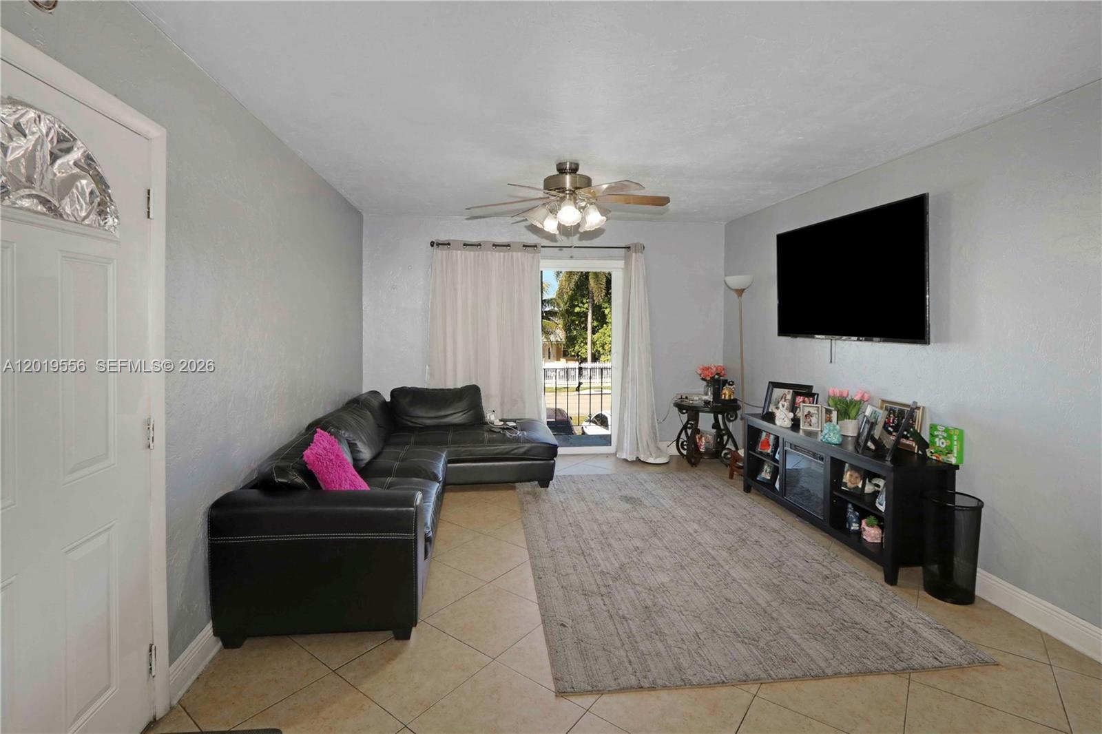 1275 W 35th Street 45b Property Photo 10