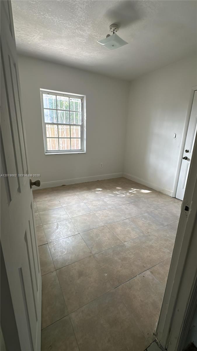 A12019562 Property Photo 7