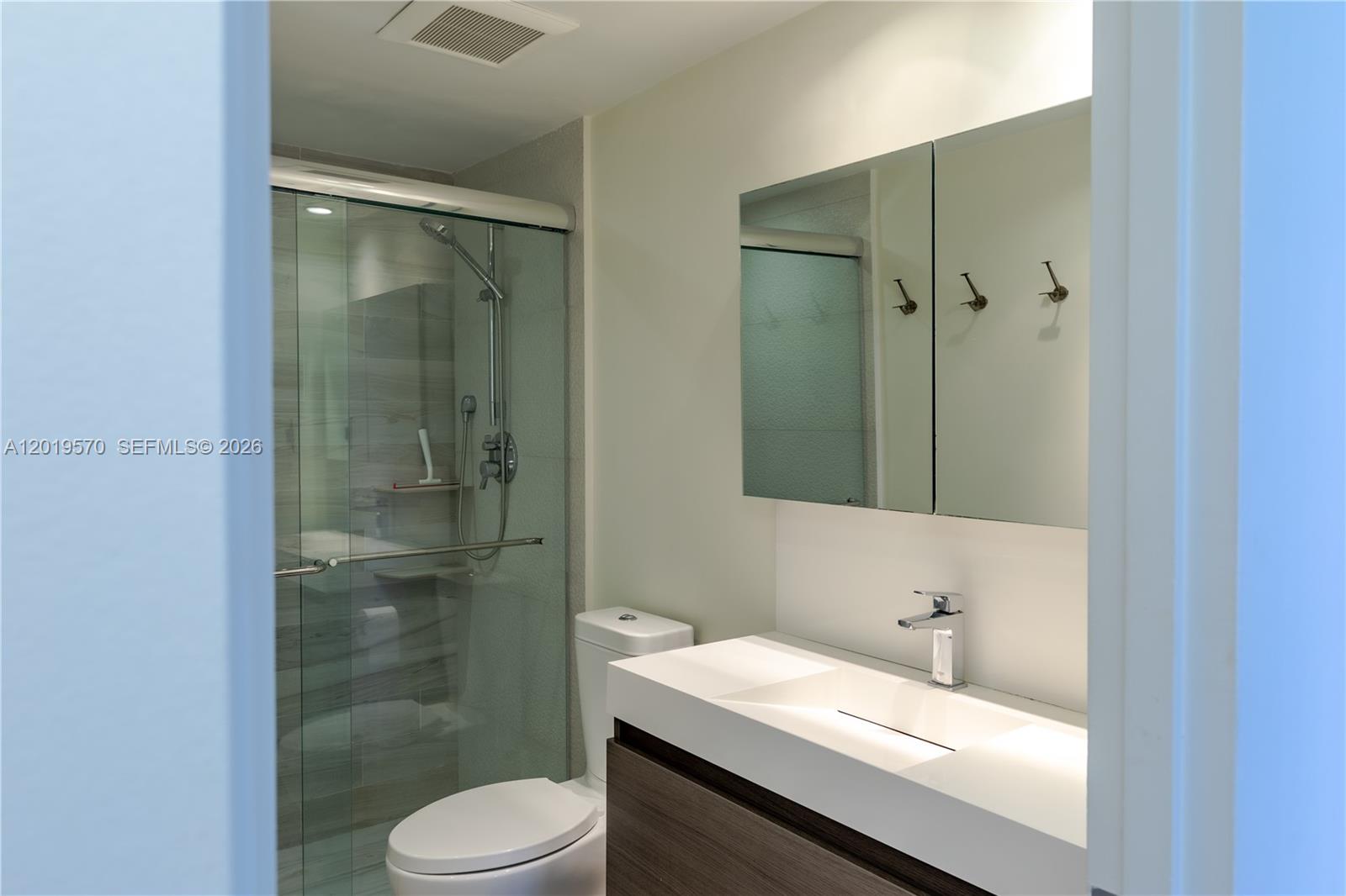 10275 Collins Avenue 634 Property Photo 16
