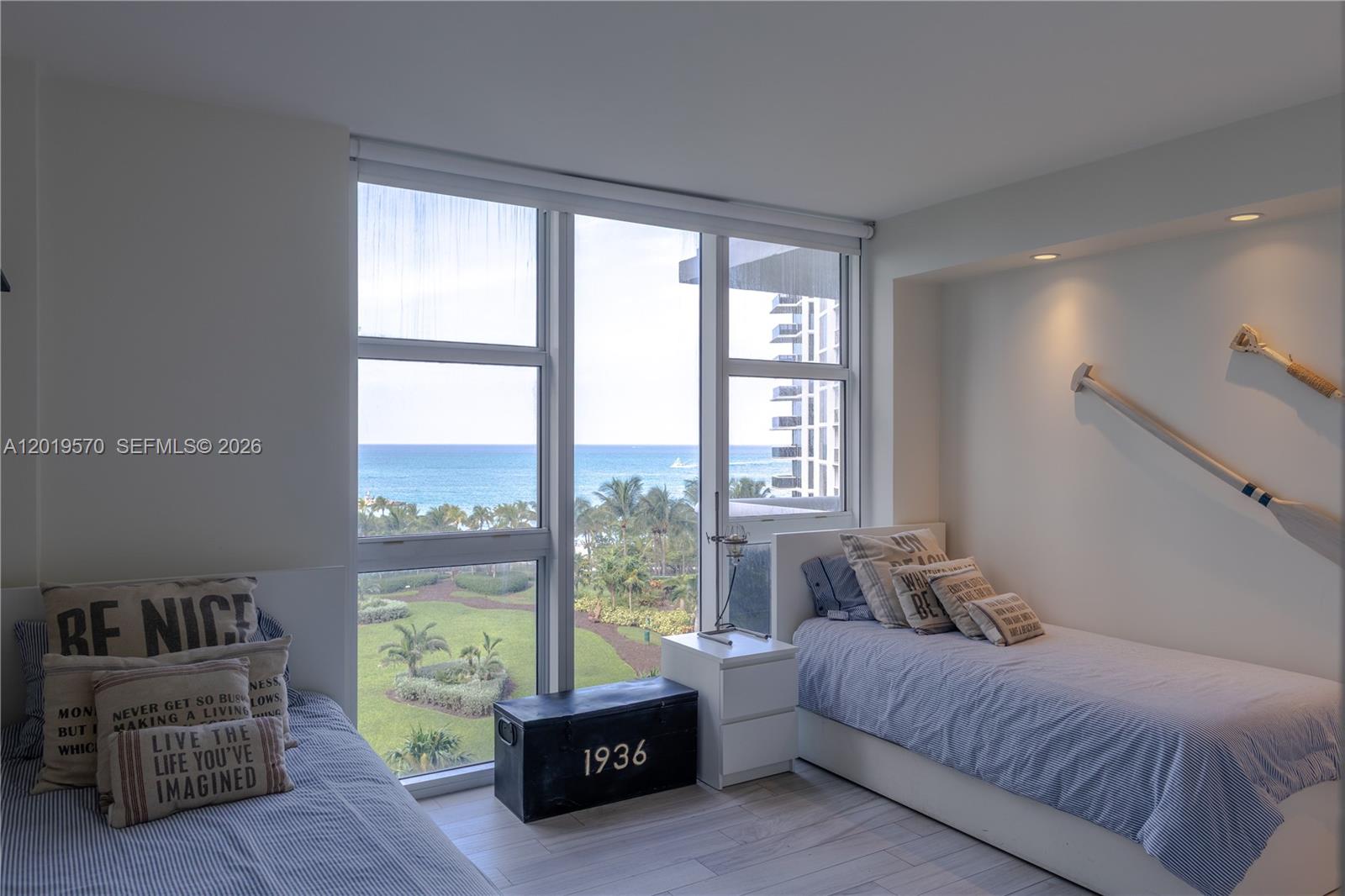 10275 Collins Avenue 634 Property Photo 17