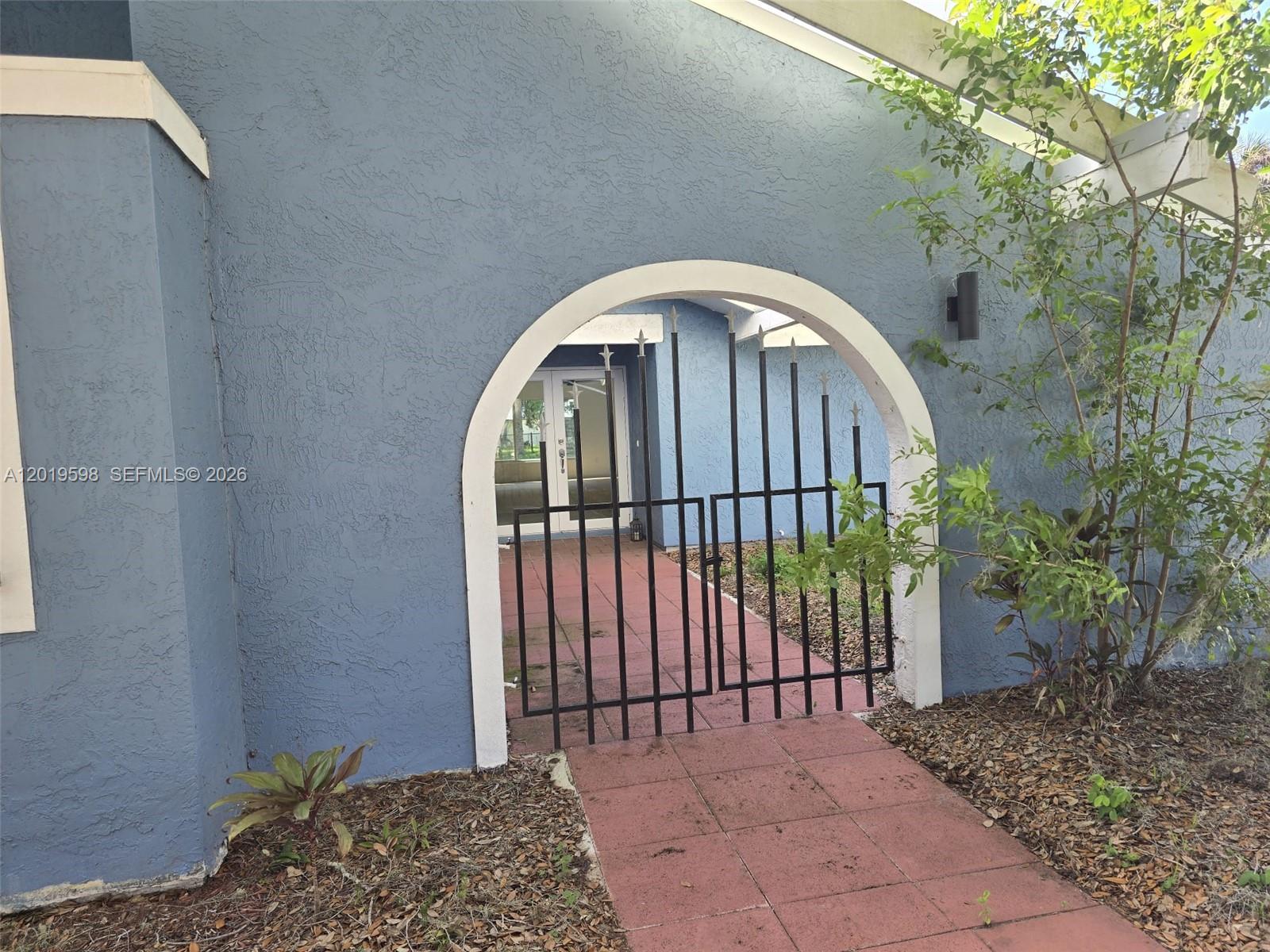 A12019598 Property Photo 5
