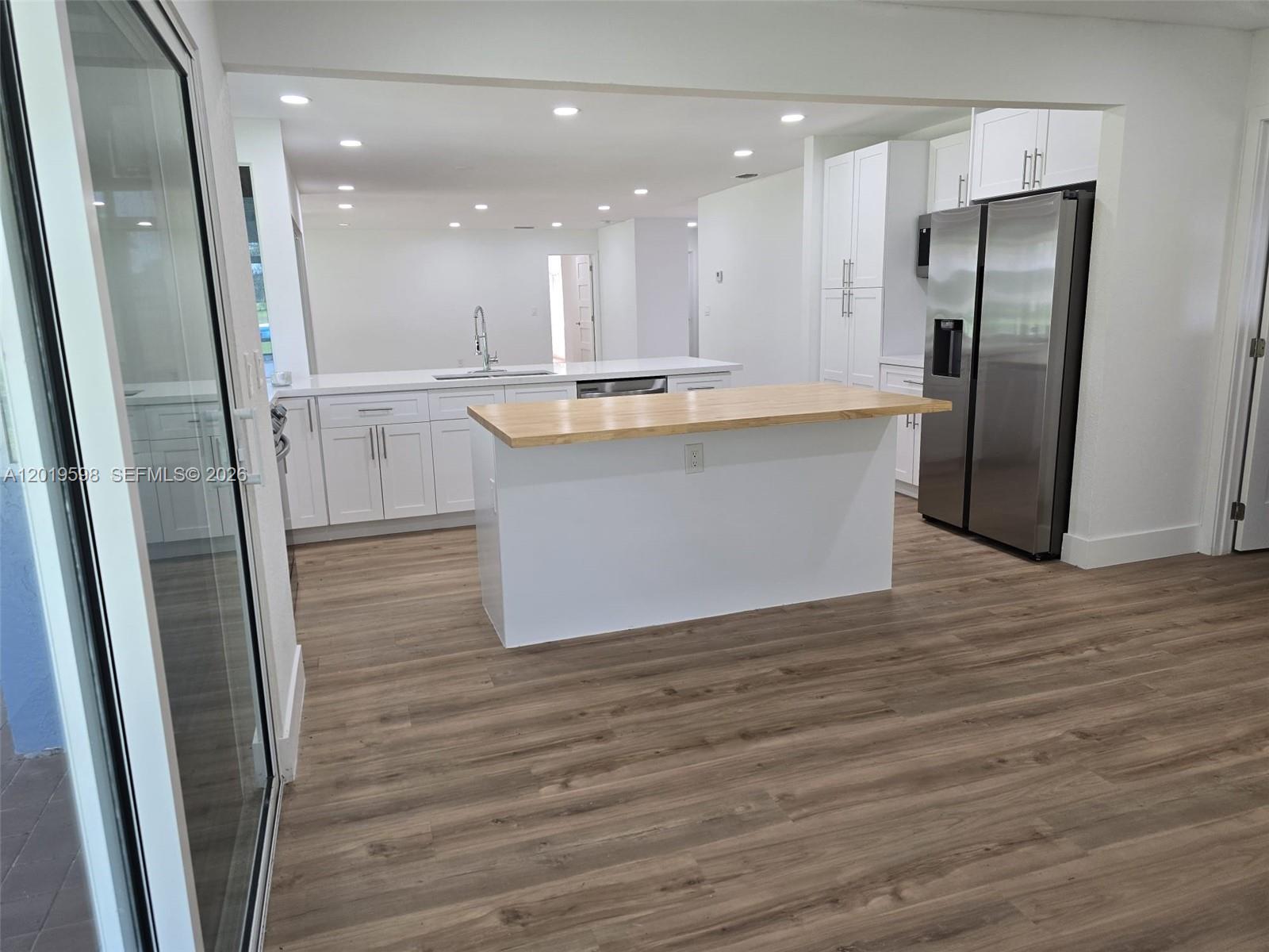 A12019598 Property Photo 13