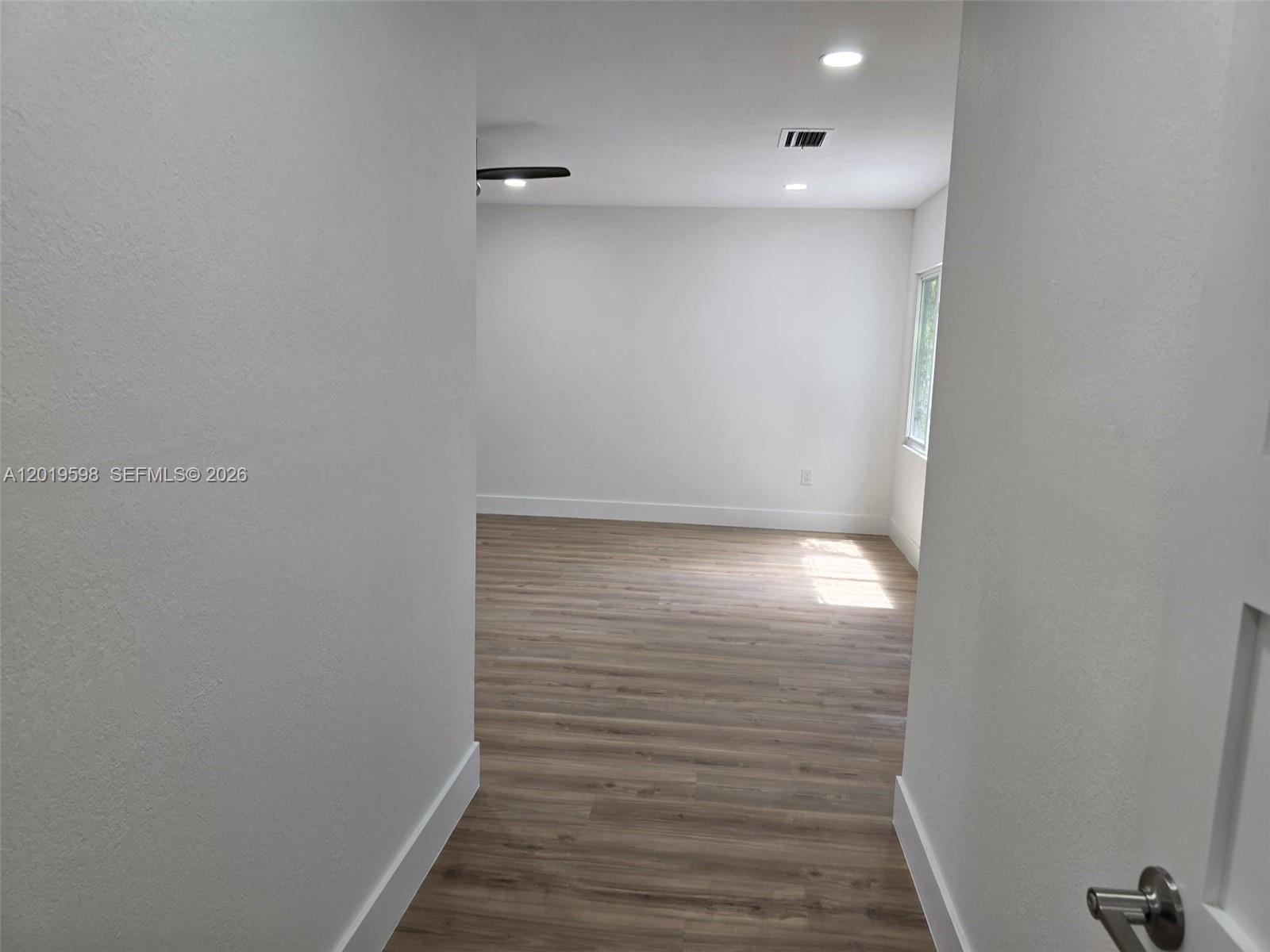 A12019598 Property Photo 49