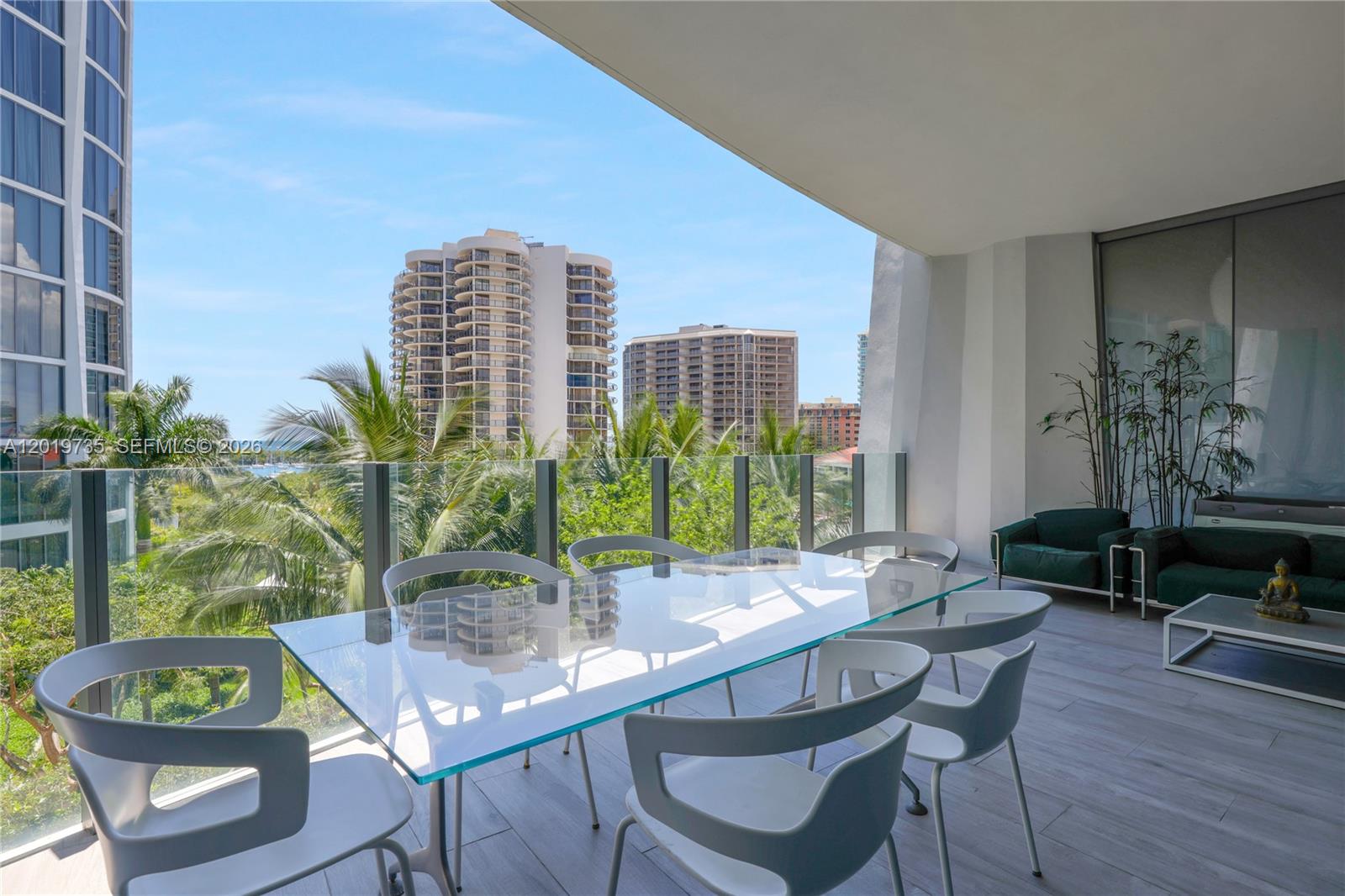 2831 S Bayshore Drive 603 Property Photo 16