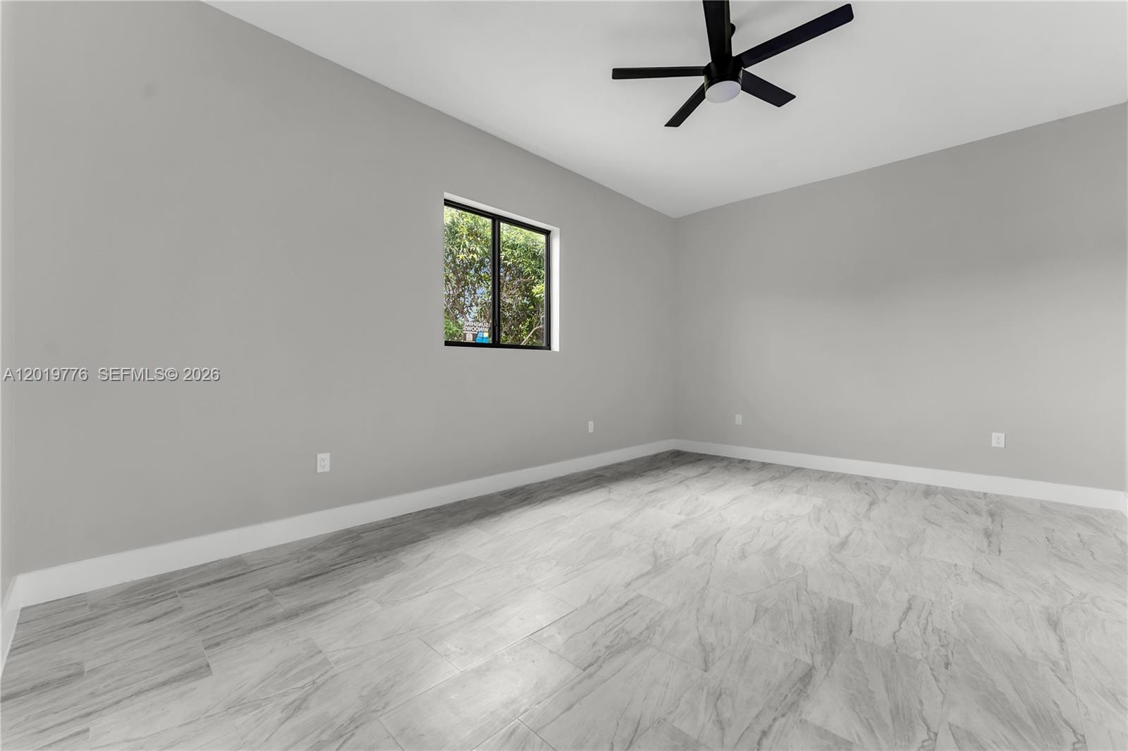 2947 Nw 9th Street Property Photo 28