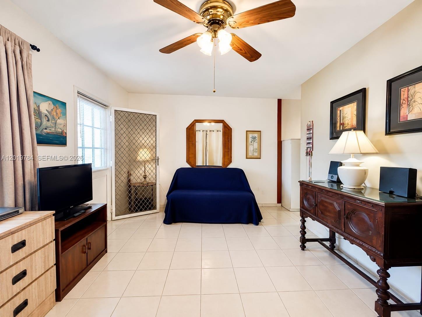 A12019784 Property Photo 2