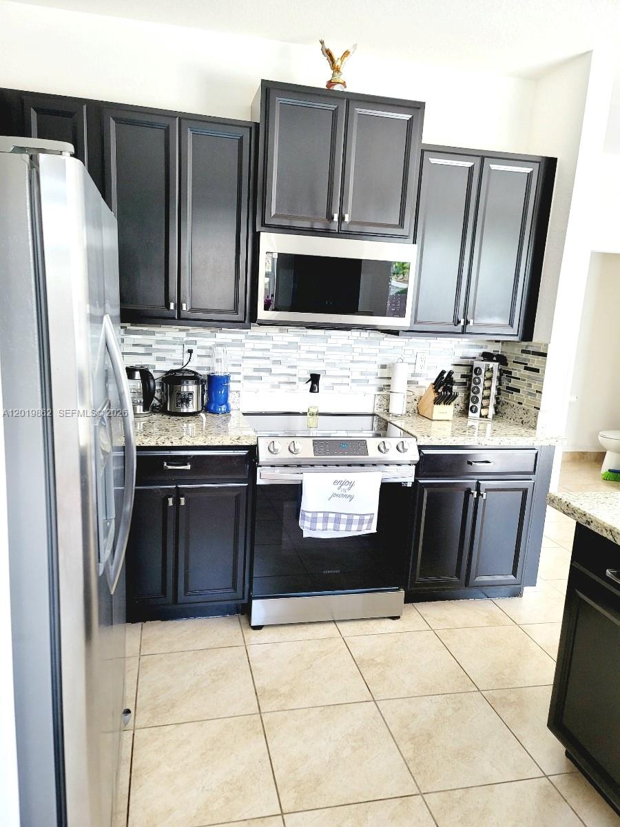 A12019862 Property Photo 10