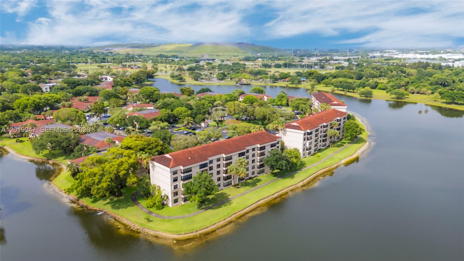 2768 Carambola Circle S 401