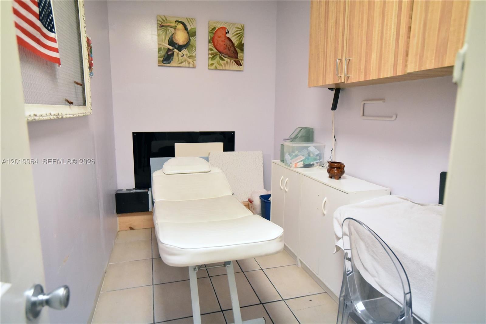 A12019964 Property Photo 17
