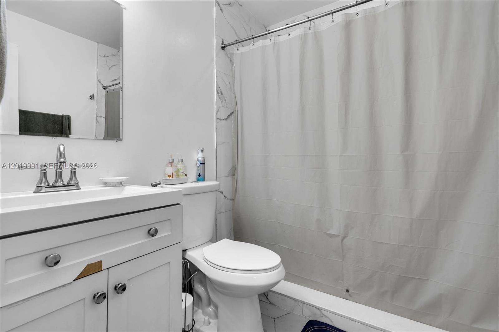 A12019991 Property Photo 20