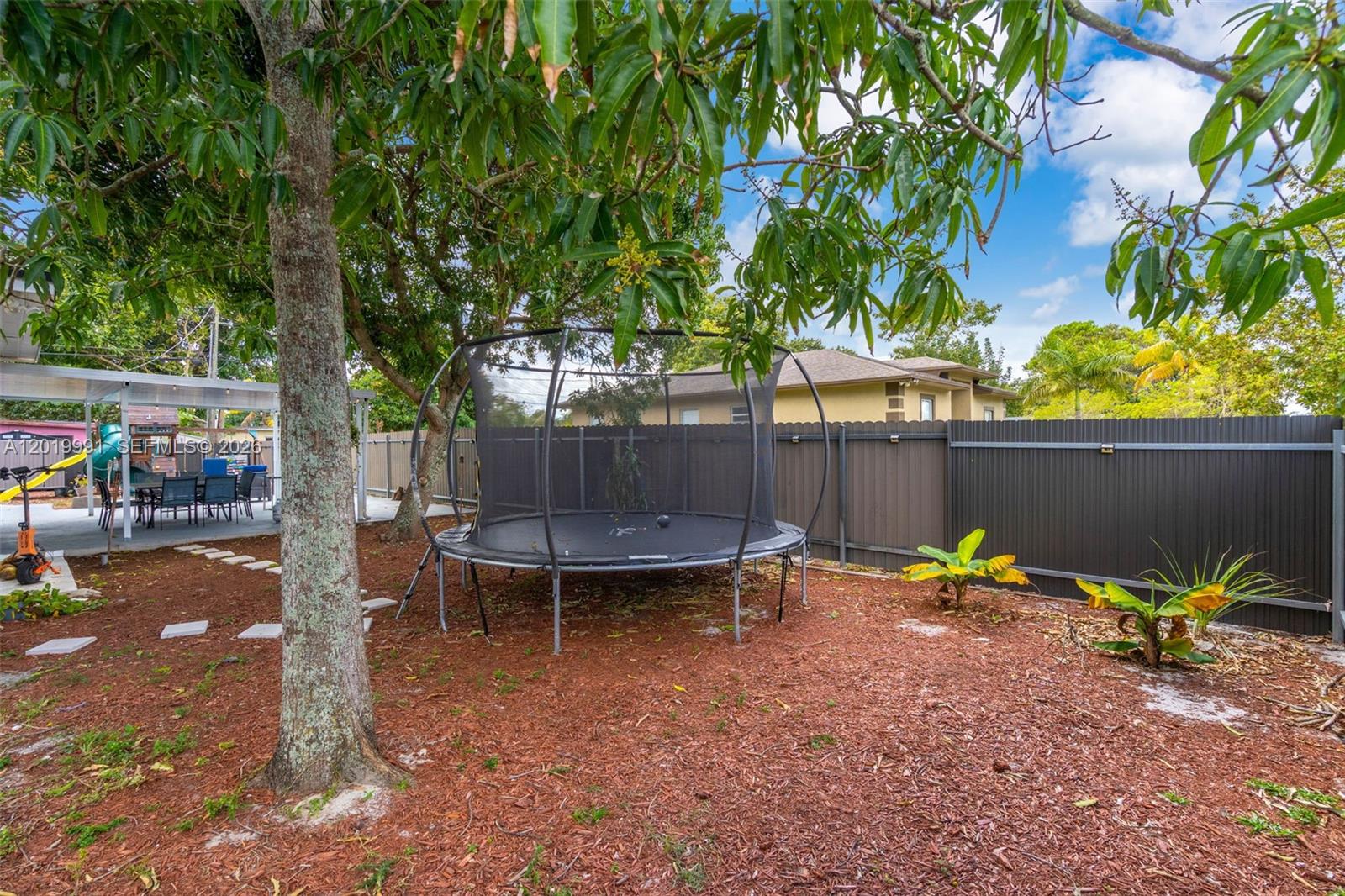 A12019991 Property Photo 27
