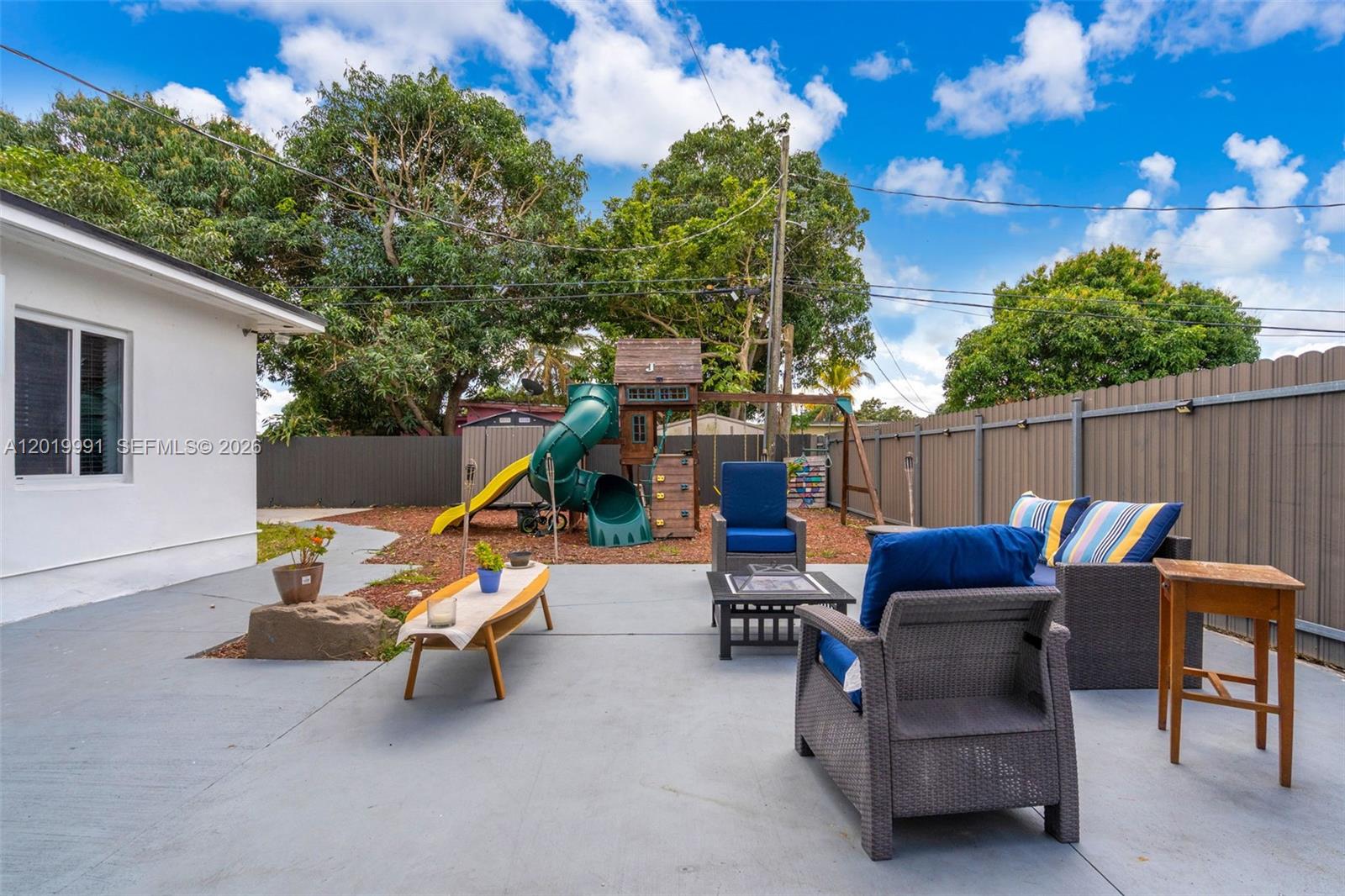 A12019991 Property Photo 29