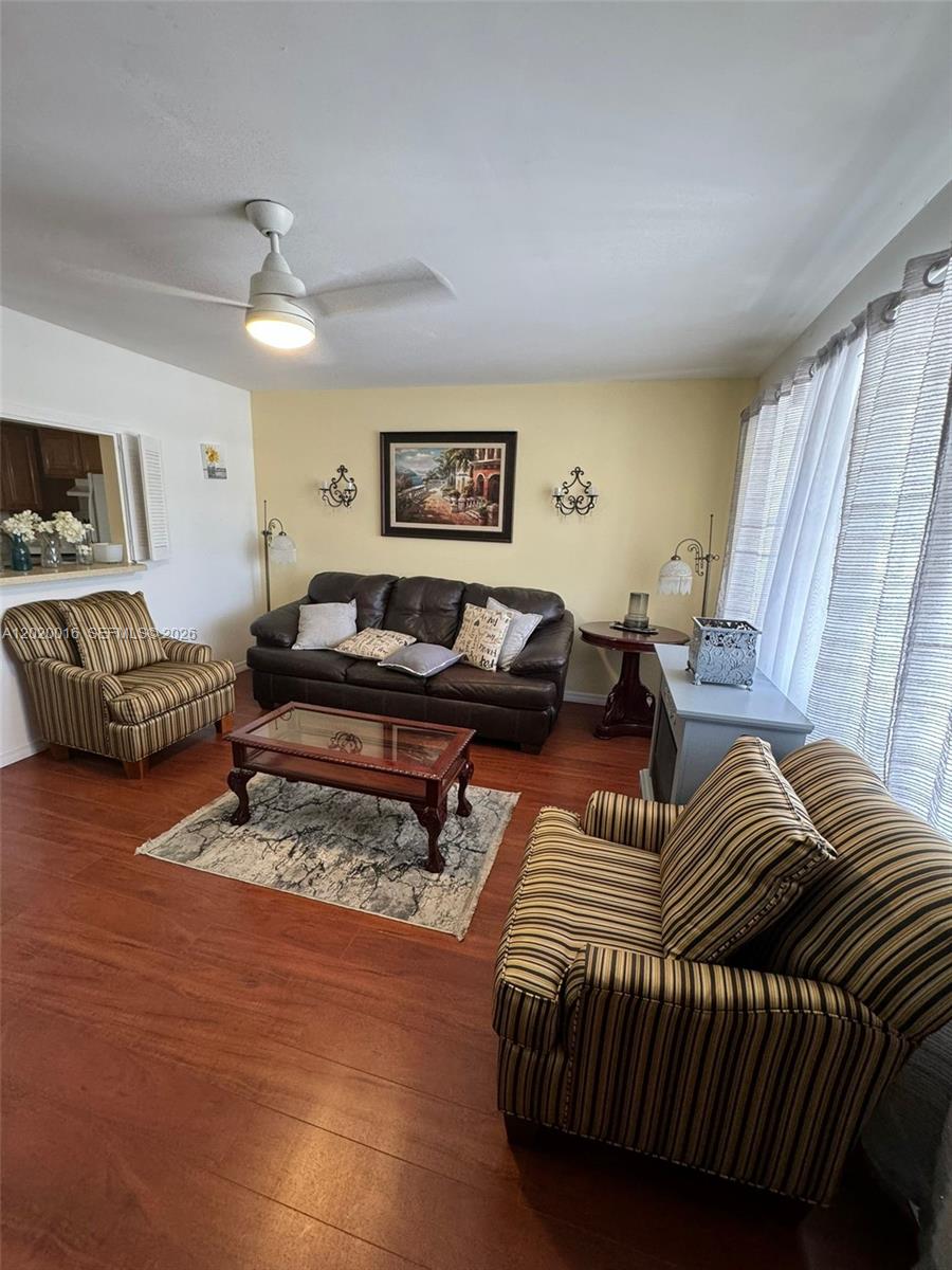 221 Kent M 221 Property Photo 24