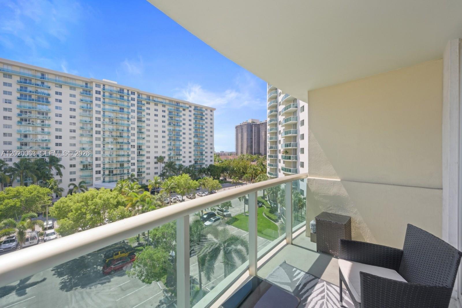 19380 Collins Avenue 609 Property Photo 2