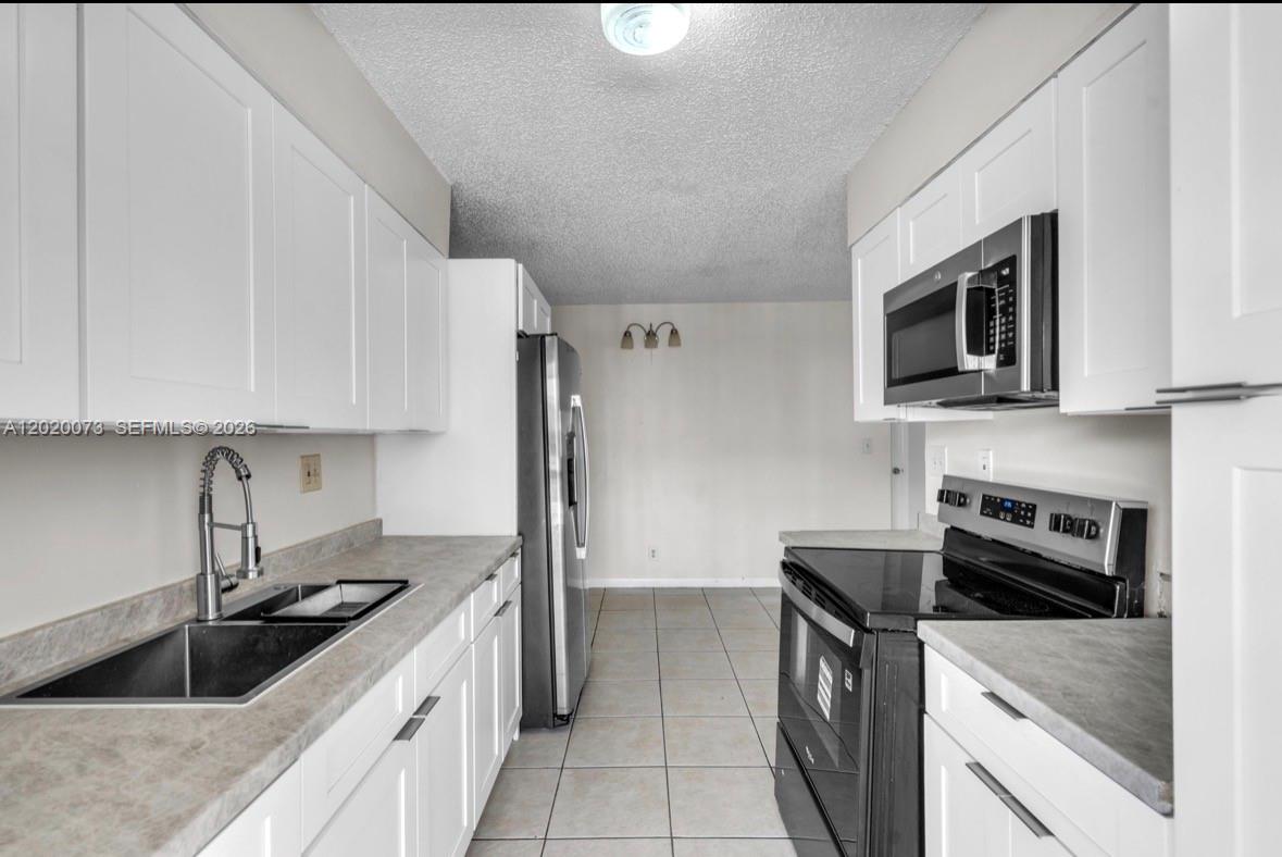 7481 Sw 10th Court 202c Property Photo 9