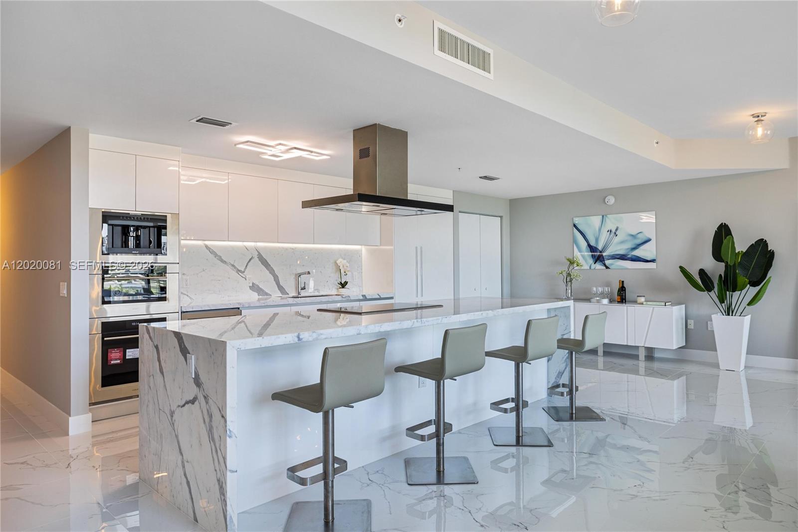 330 Sunny Isles Boulevard 5-506 Property Photo 22