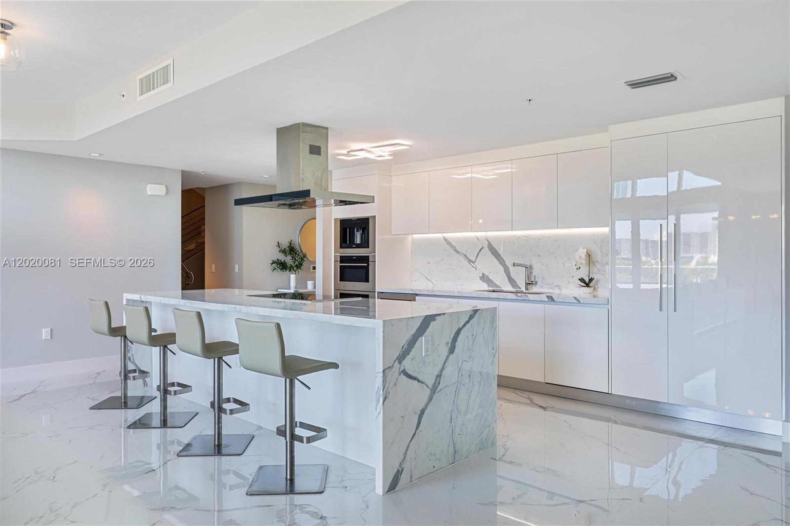 330 Sunny Isles Boulevard 5-506 Property Photo 24