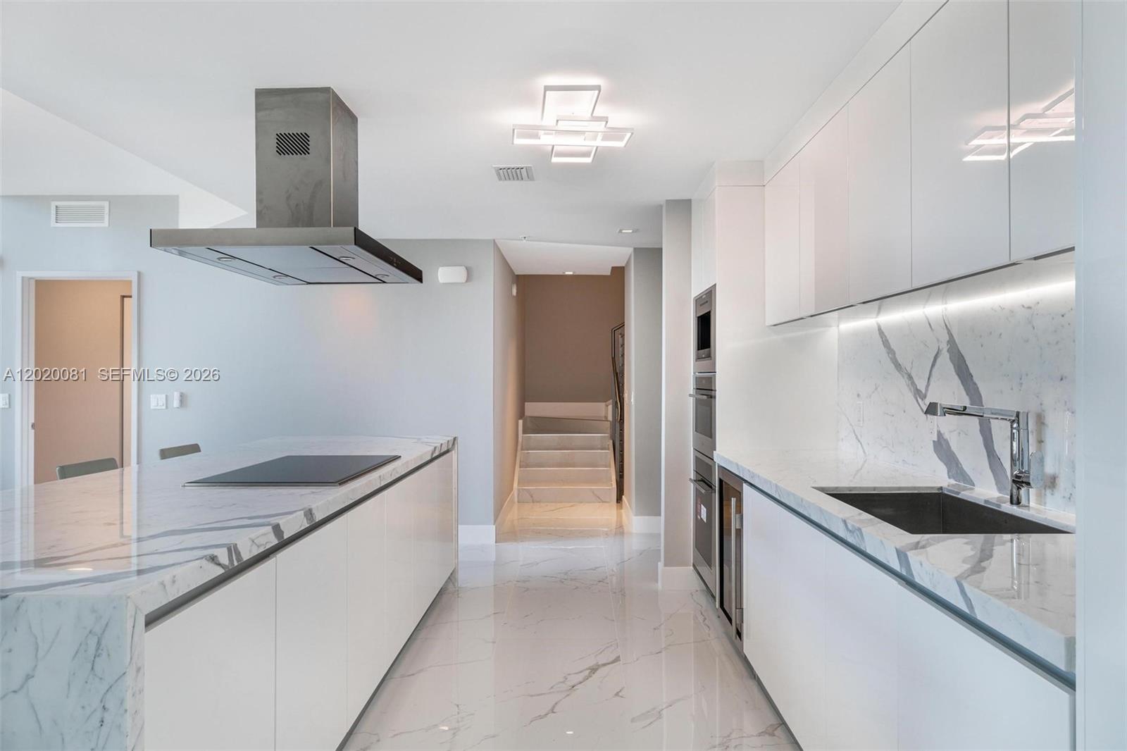 330 Sunny Isles Boulevard 5-506 Property Photo 25