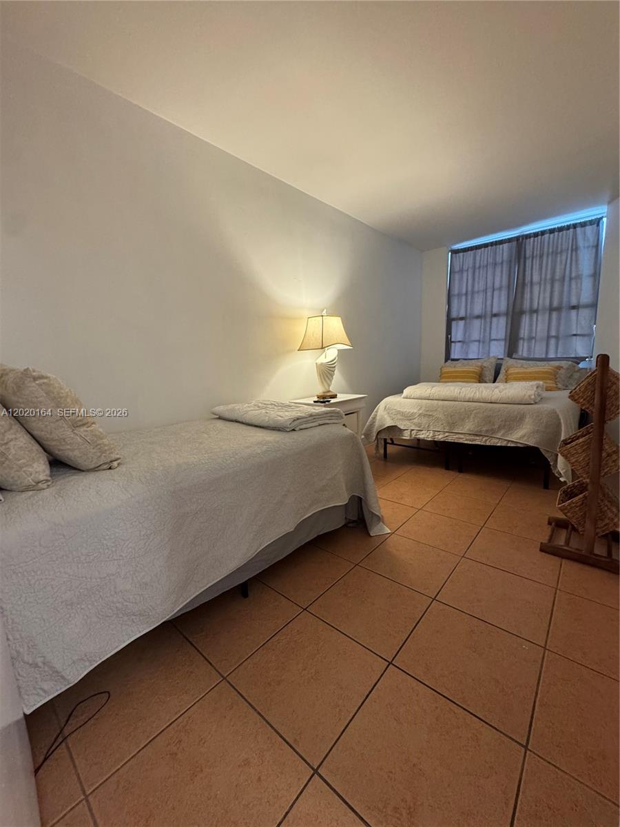 100 Lincoln Road 303 Property Photo 6