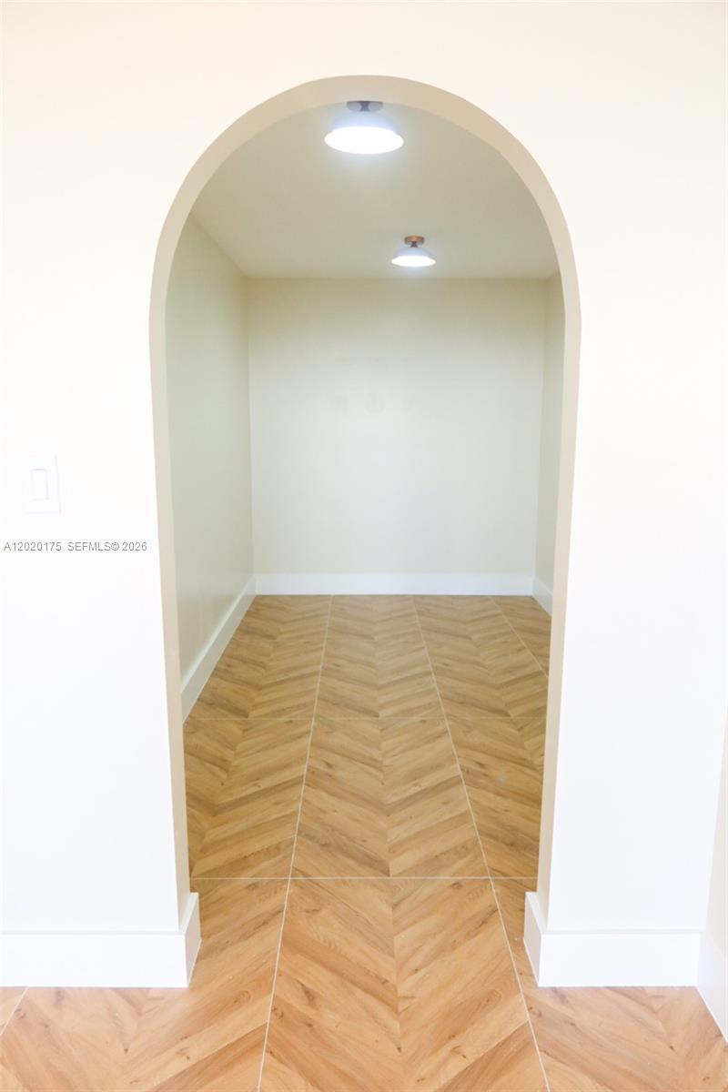 2500 Parkview Drive 1816 Property Photo 7