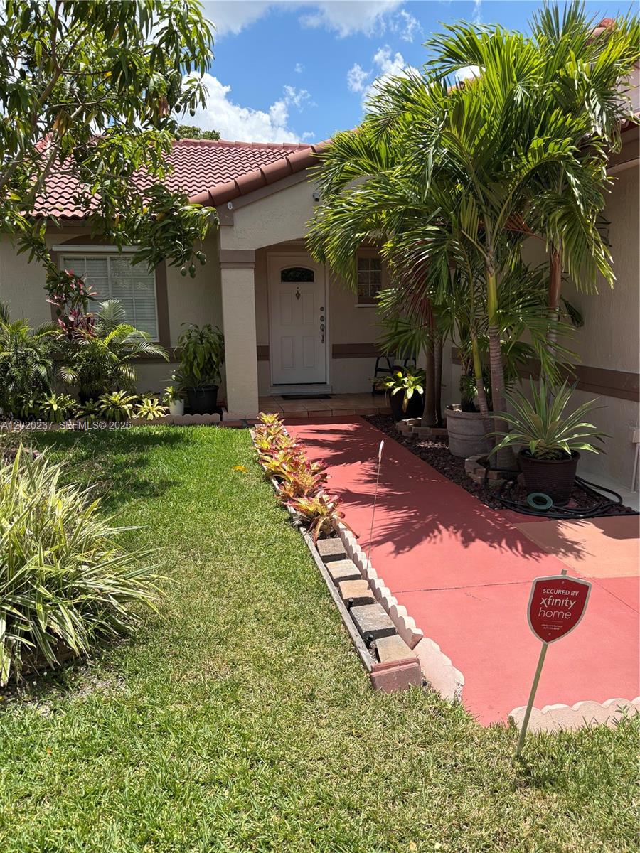 15844 Sw 82nd Street B Property Photo 1