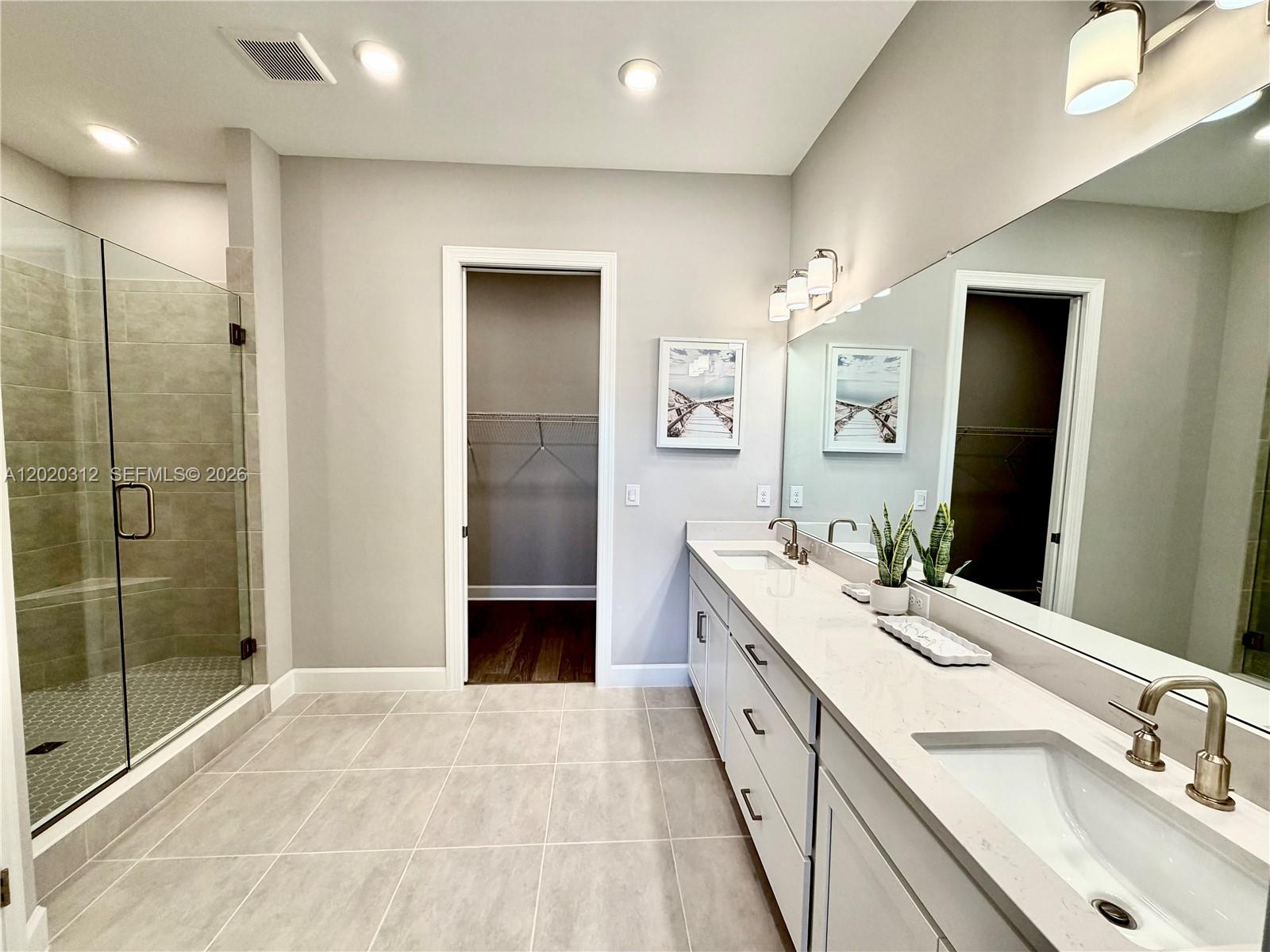 15323 Lucerna 204 Property Photo 3