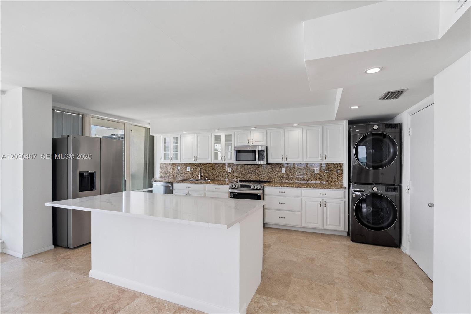 2100 S Ocean Lane 1002 Property Photo 7