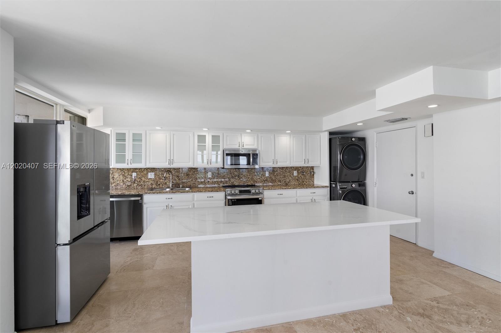2100 S Ocean Lane 1002 Property Photo 9