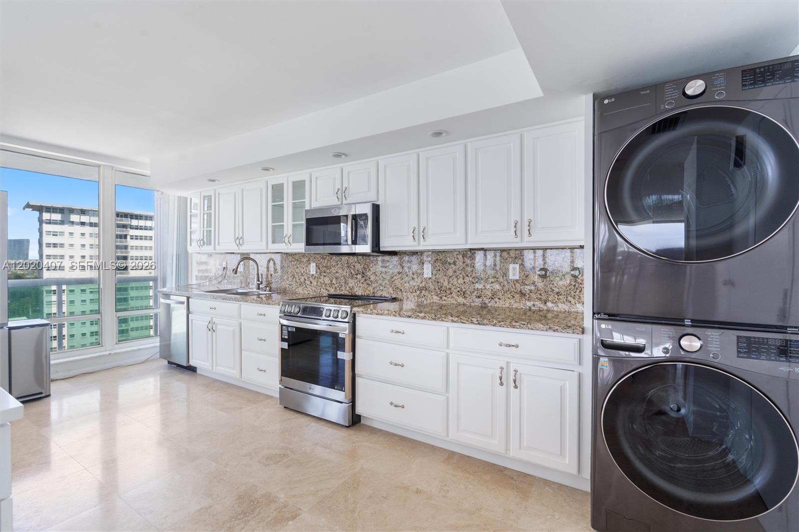 2100 S Ocean Lane 1002 Property Photo 10