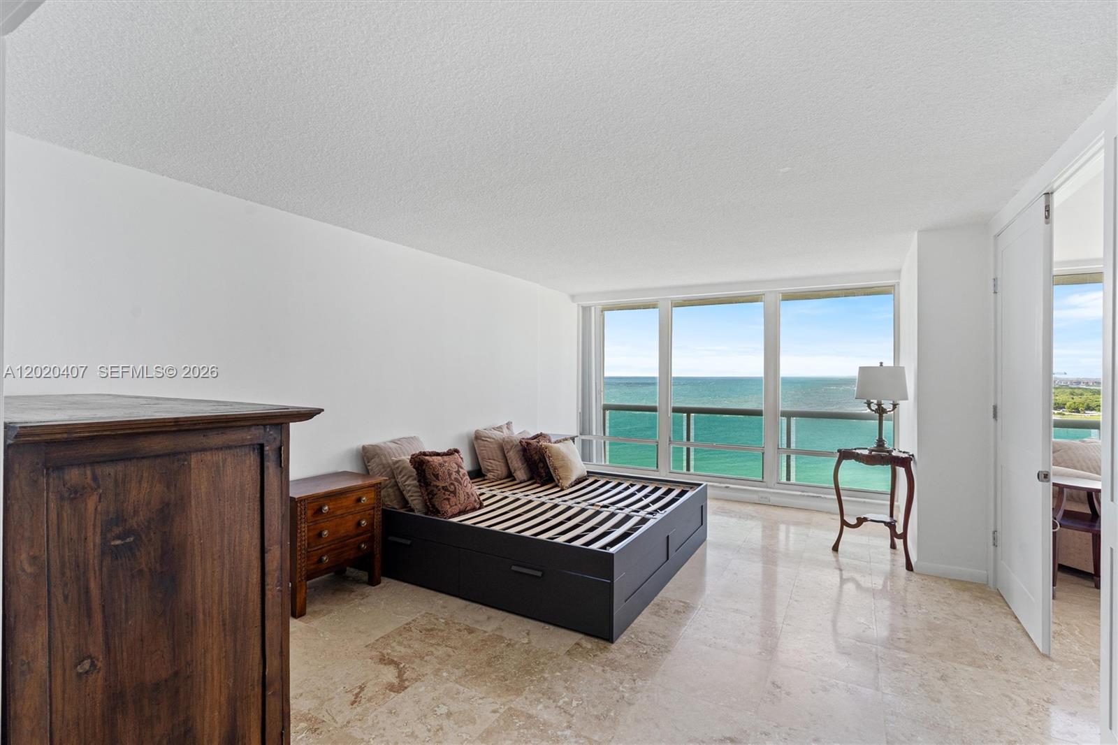 2100 S Ocean Lane 1002 Property Photo 16