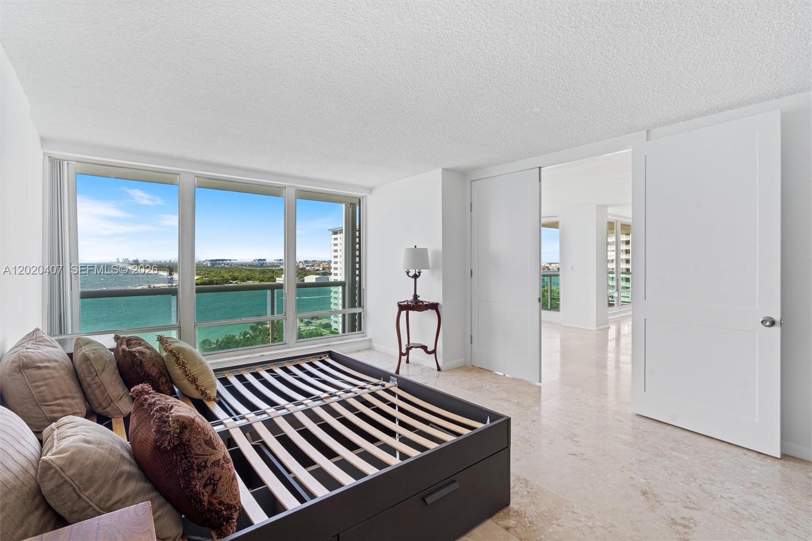 2100 S Ocean Lane 1002 Property Photo 17