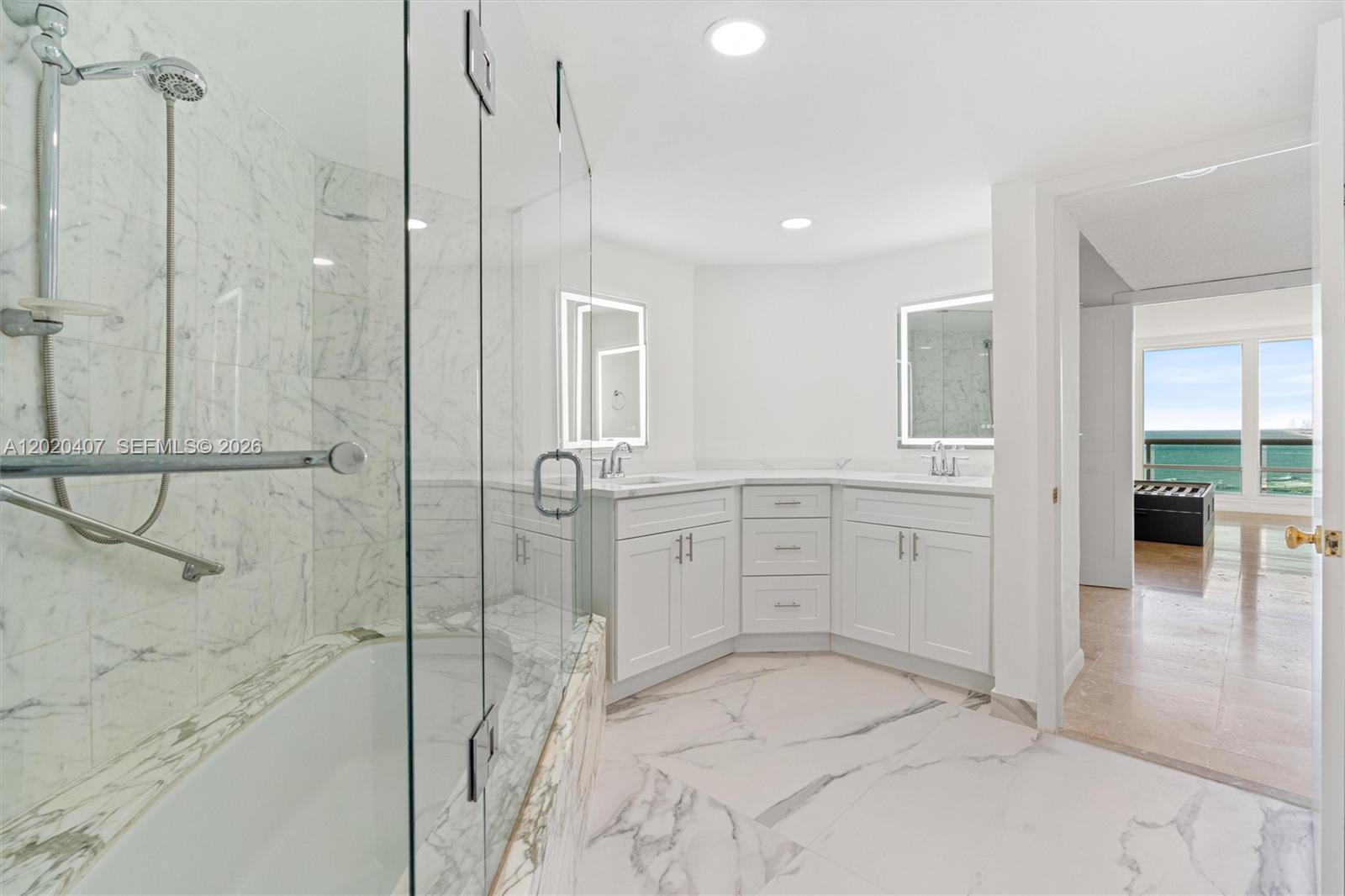 2100 S Ocean Lane 1002 Property Photo 21