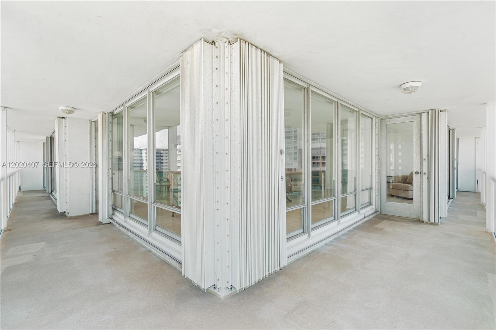 2100 S Ocean Lane 1002 Property Photo 23