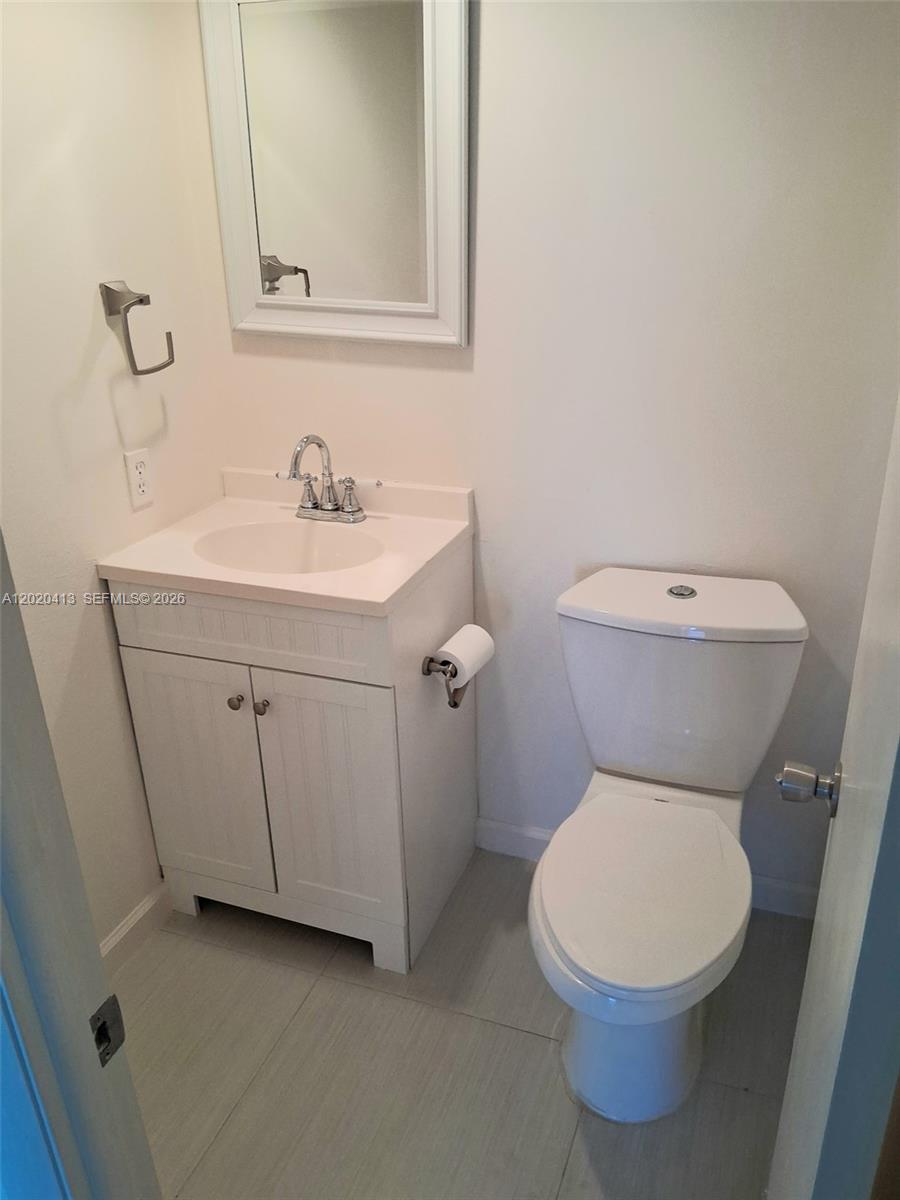 405 N Ocean Boulevard 1815 Property Photo 9