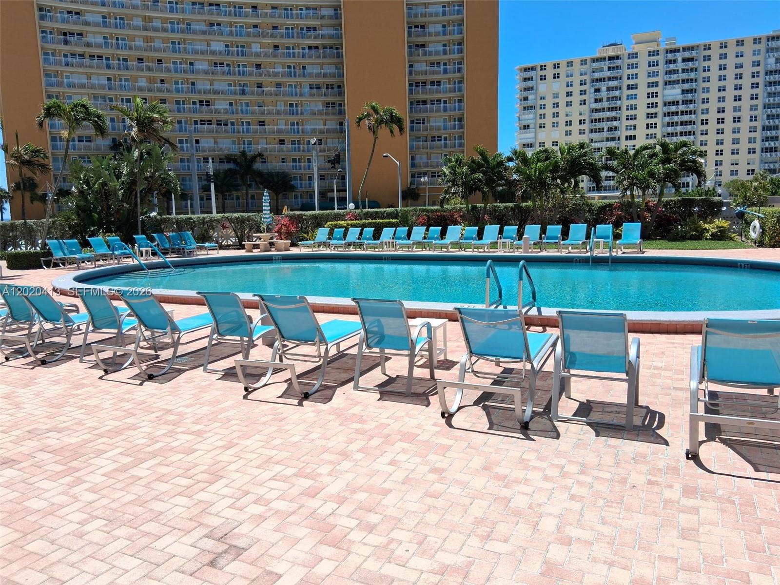 405 N Ocean Boulevard 1815 Property Photo 14