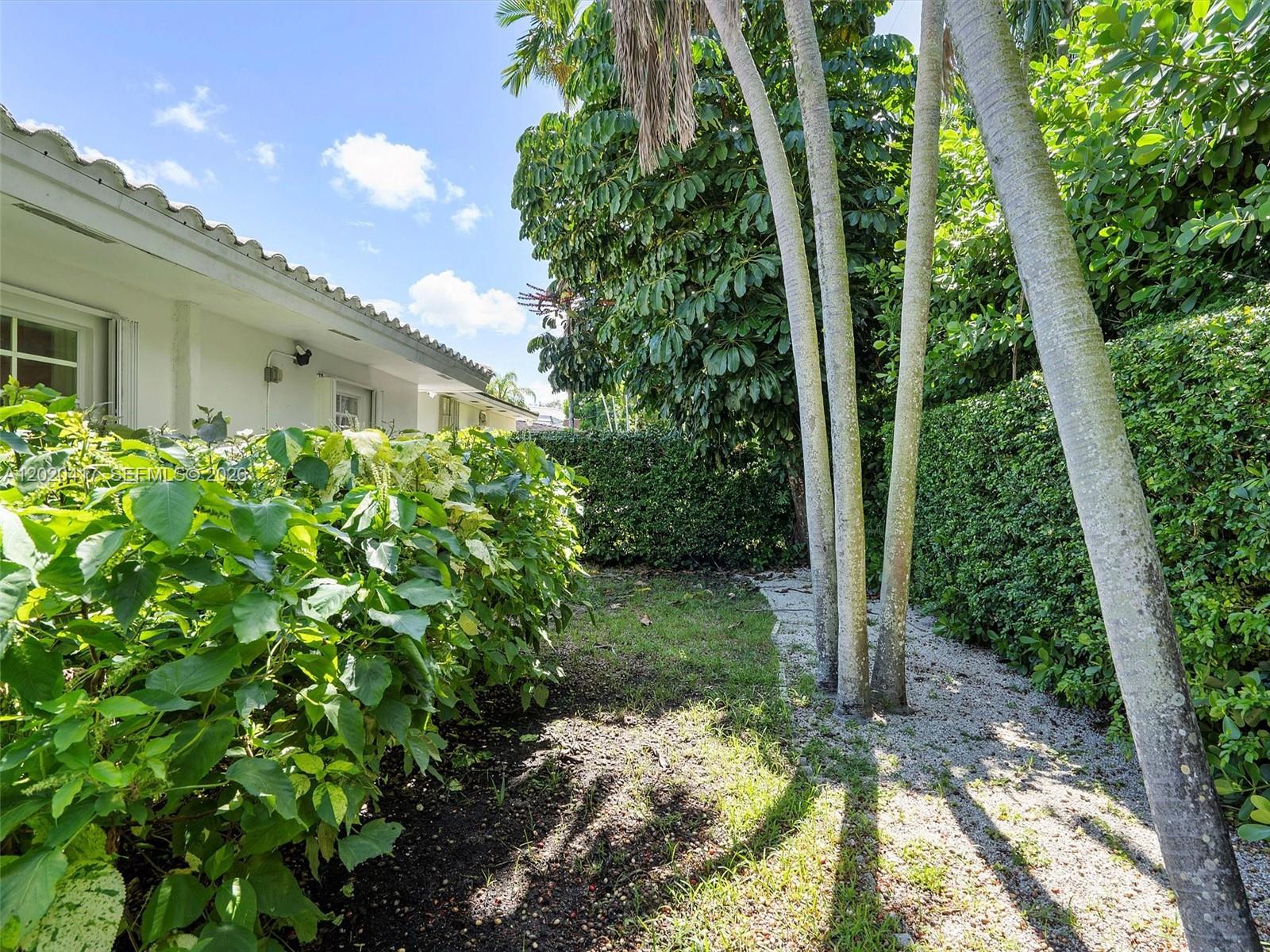 731 Sistina Avenue Property Photo 47