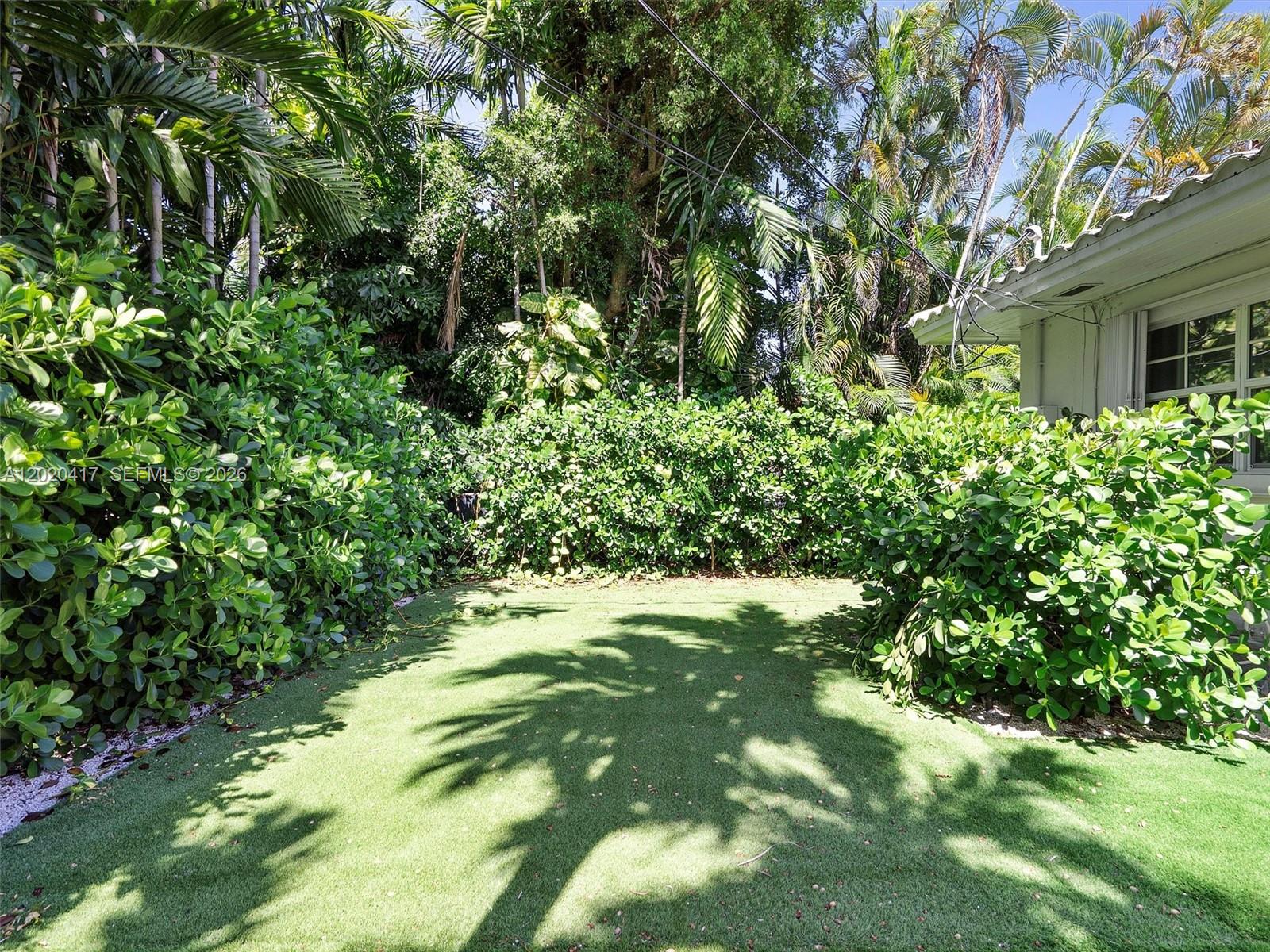 731 Sistina Avenue Property Photo 48