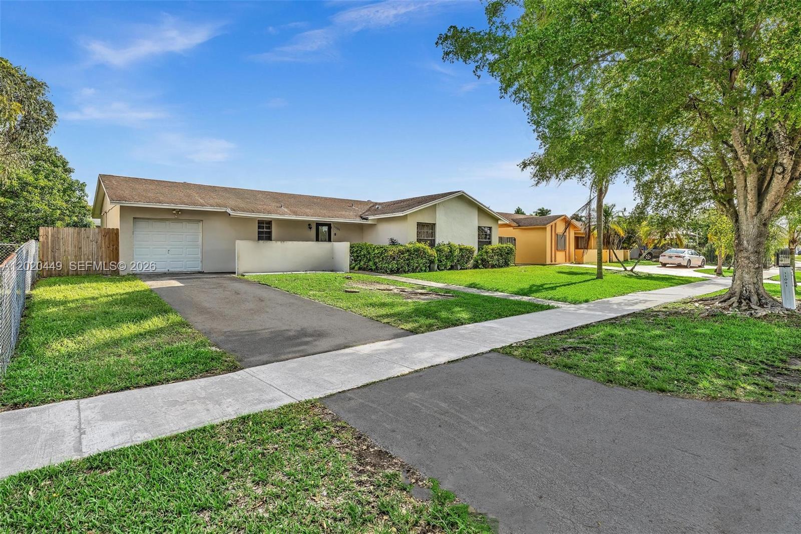 11061 Sw 163rd Street Property Photo 3