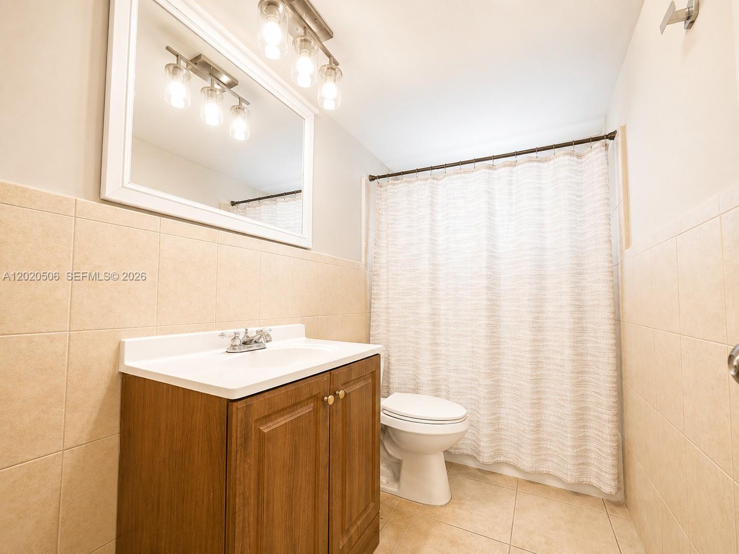 13700 Ne 6th Avenue 106 Property Photo 11