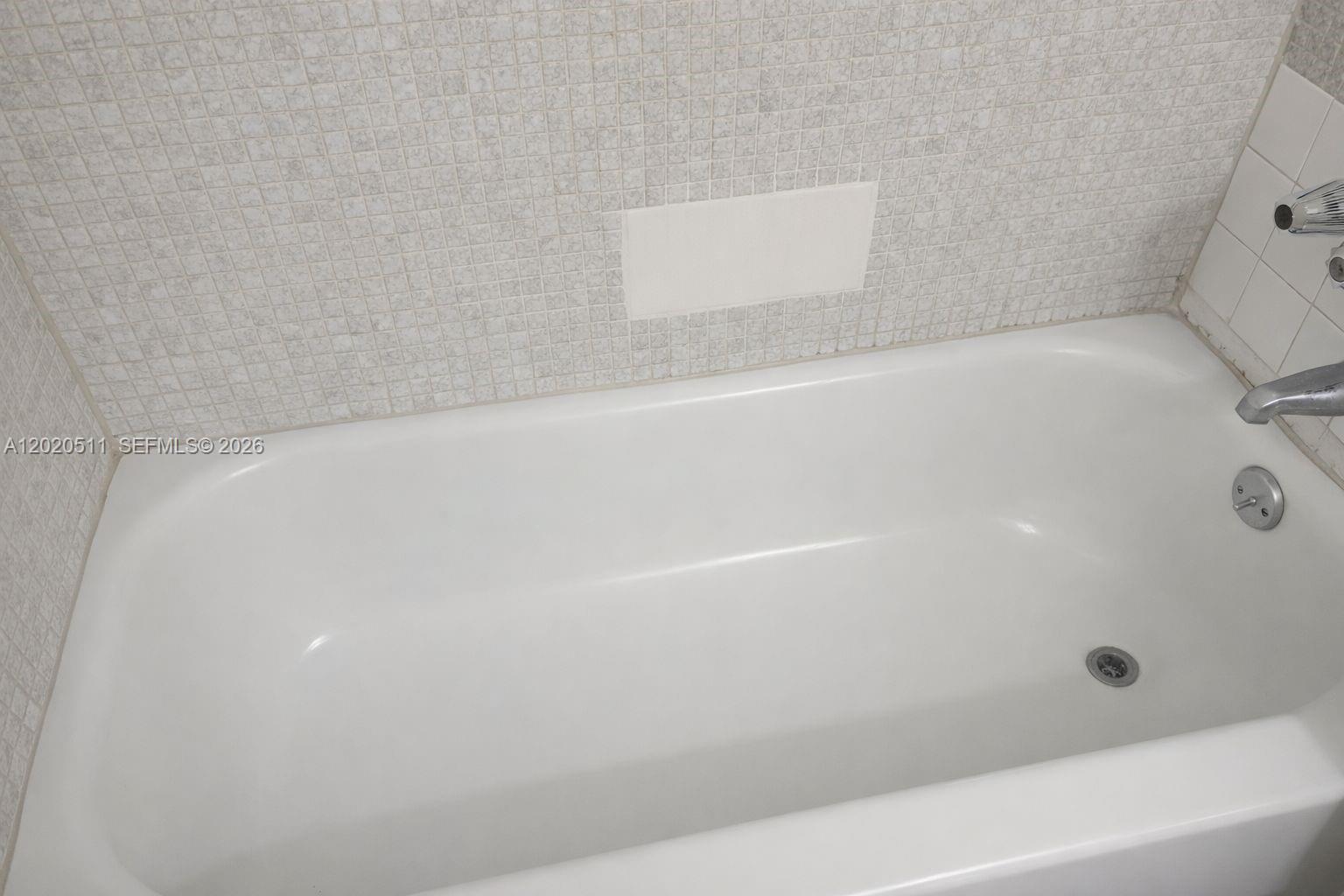 496 Nw 165th D-412 Property Photo 19