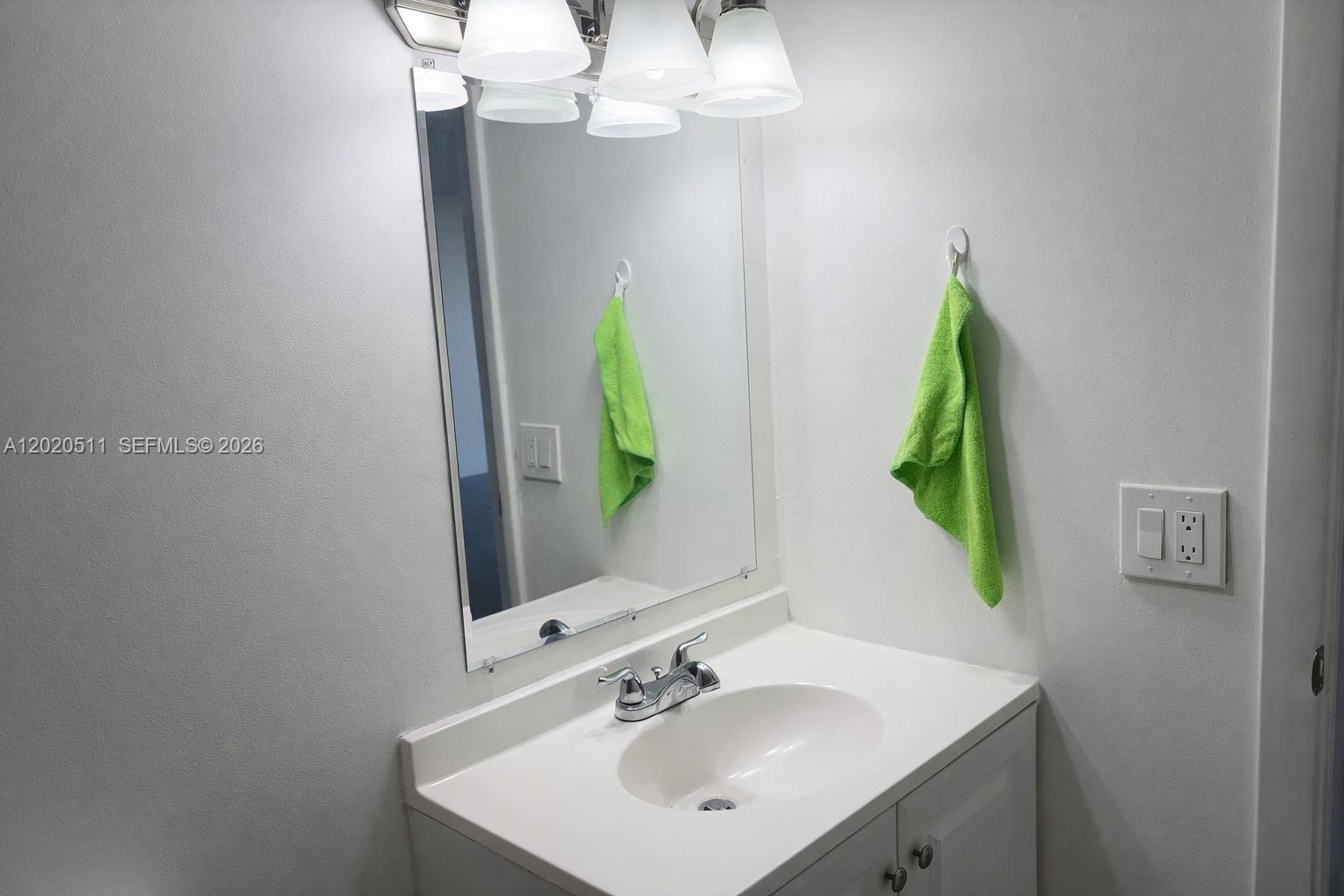 496 Nw 165th D-412 Property Photo 23