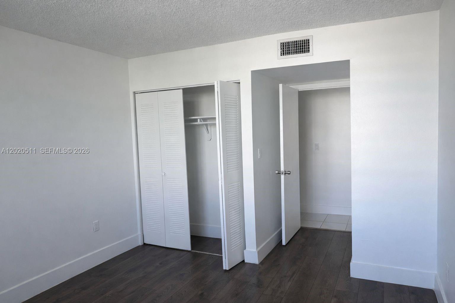 496 Nw 165th D-412 Property Photo 28
